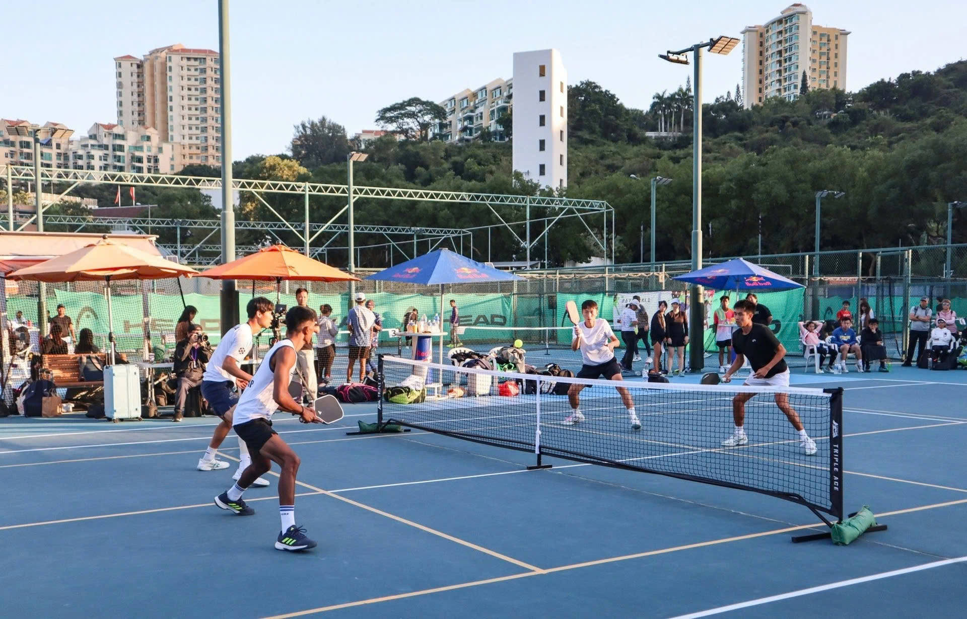 LÀN SÓNG PICKLEBALL LAN TRÀN ĐẾN HỒNG KÔNG