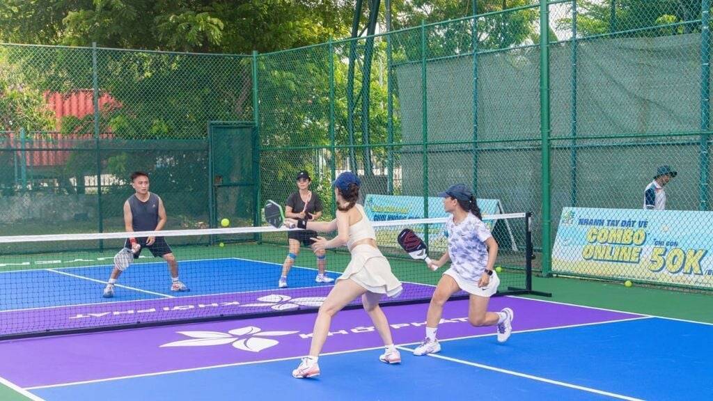 Sân pickleball Đông Minh